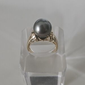 Elegant 14k Solid Gold Tahitian Pearl Ring